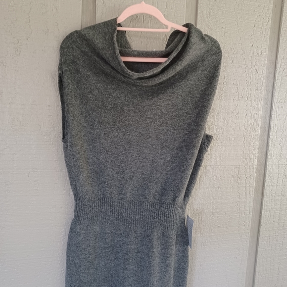 ASTR Sweater Midi Dress Size M Color Charcoal Off The Shoulder Slit Women - Picture 3 of 13